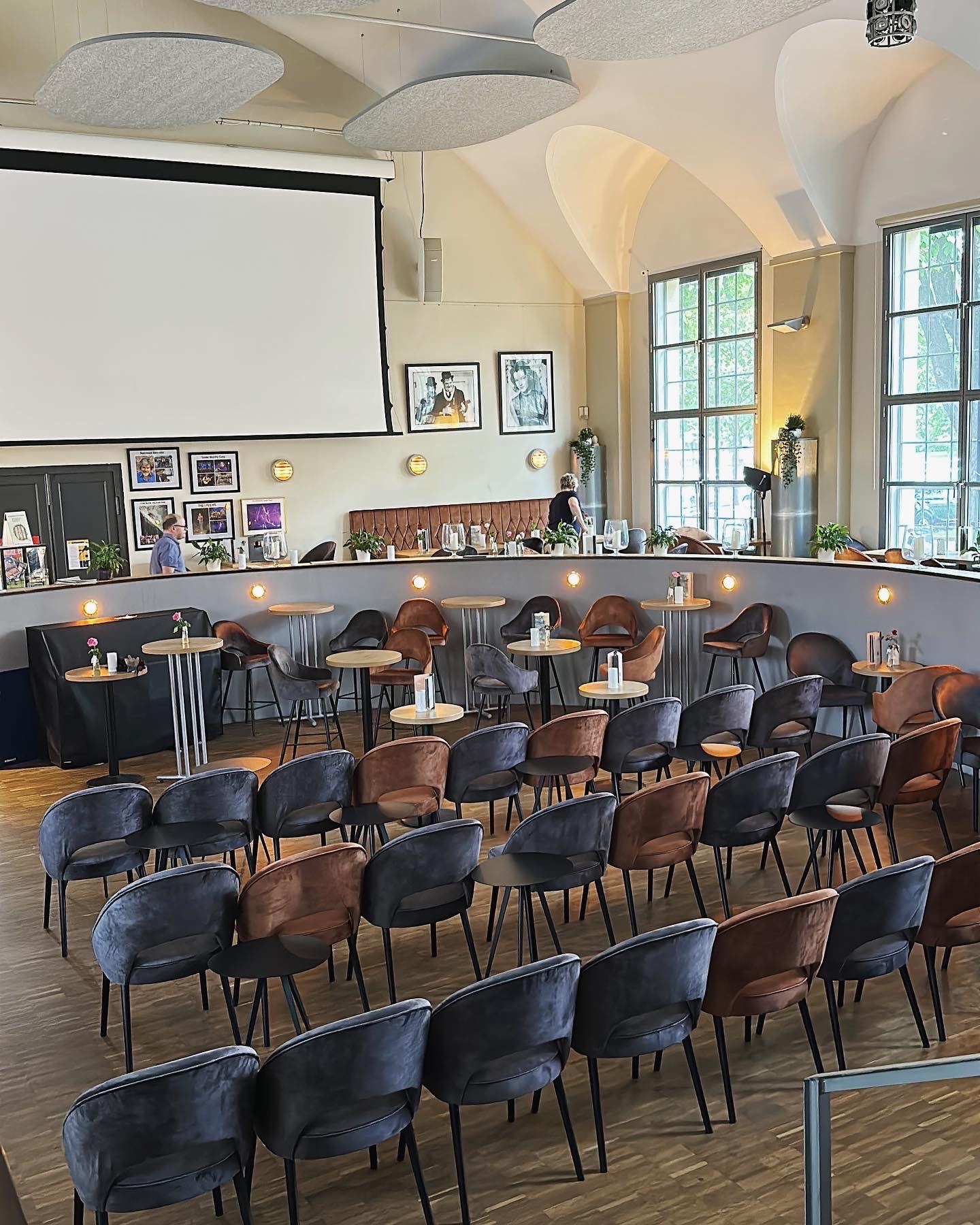 Bistrobereich der Kulisse Ettlingen